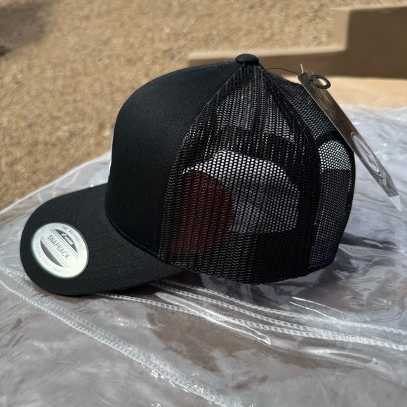 Volcom NWT Black Snapback FullStone Cheese Hat - Picture 4 of 7